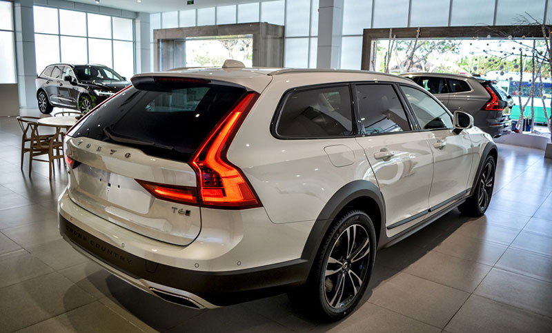 Volvo V90 Cross Country 2018 hàng độc tại Việt Nam